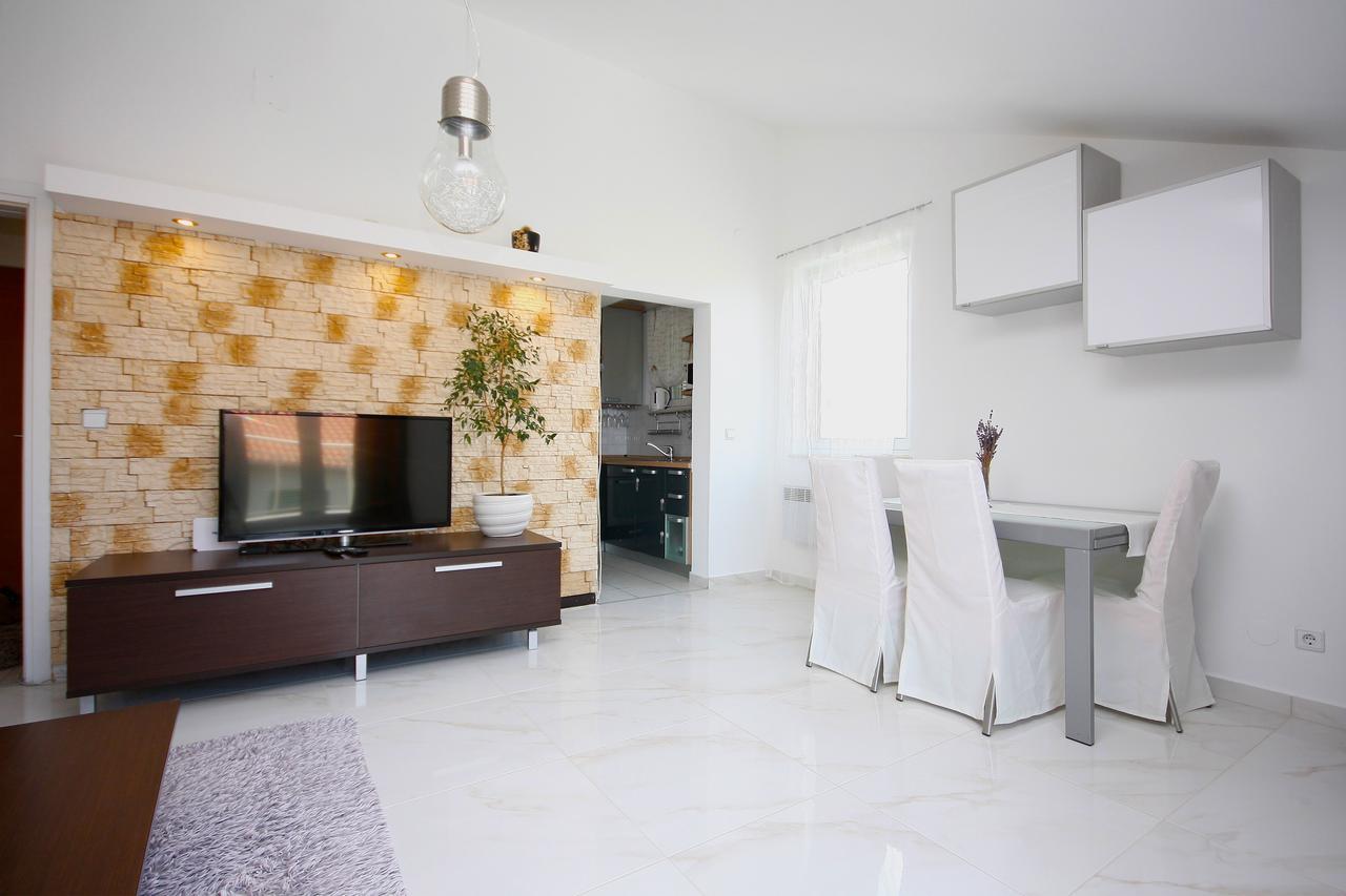 Deluxe Apartment Toni Vodice Bagian luar foto